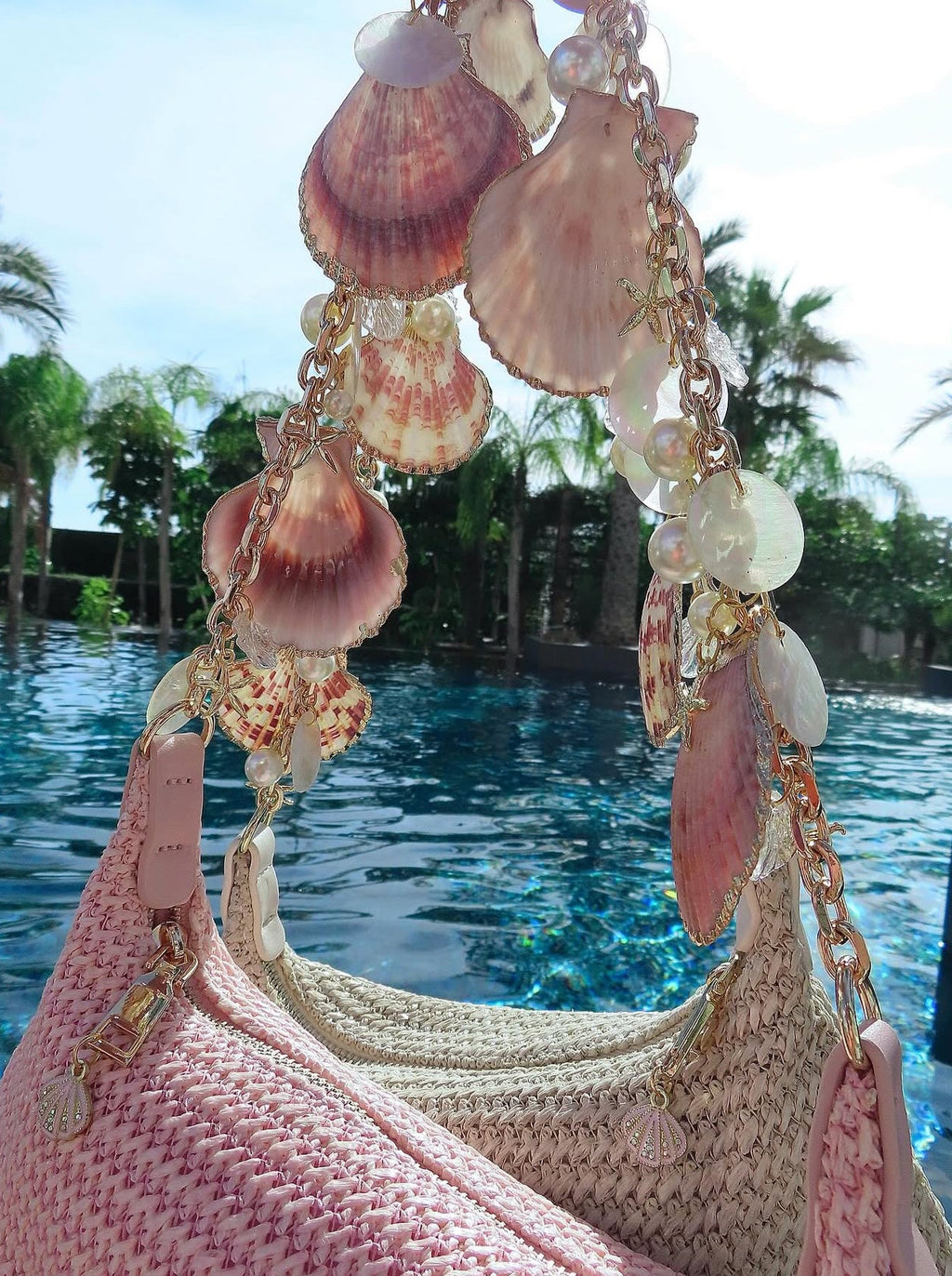 ‘ELORA’ shell bag🐚🌺